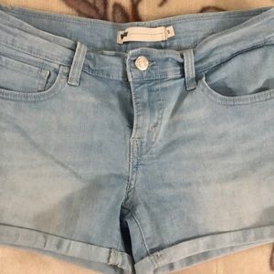 Levi’s midi-short, size 3